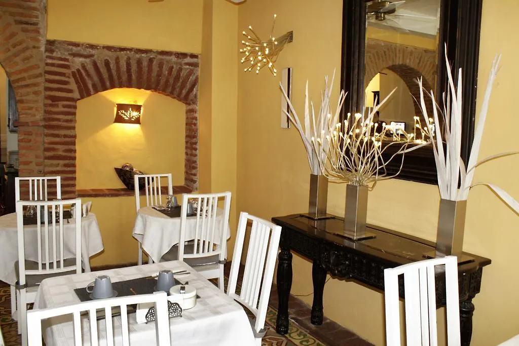Casa Naemie Hotel Santo Domingo